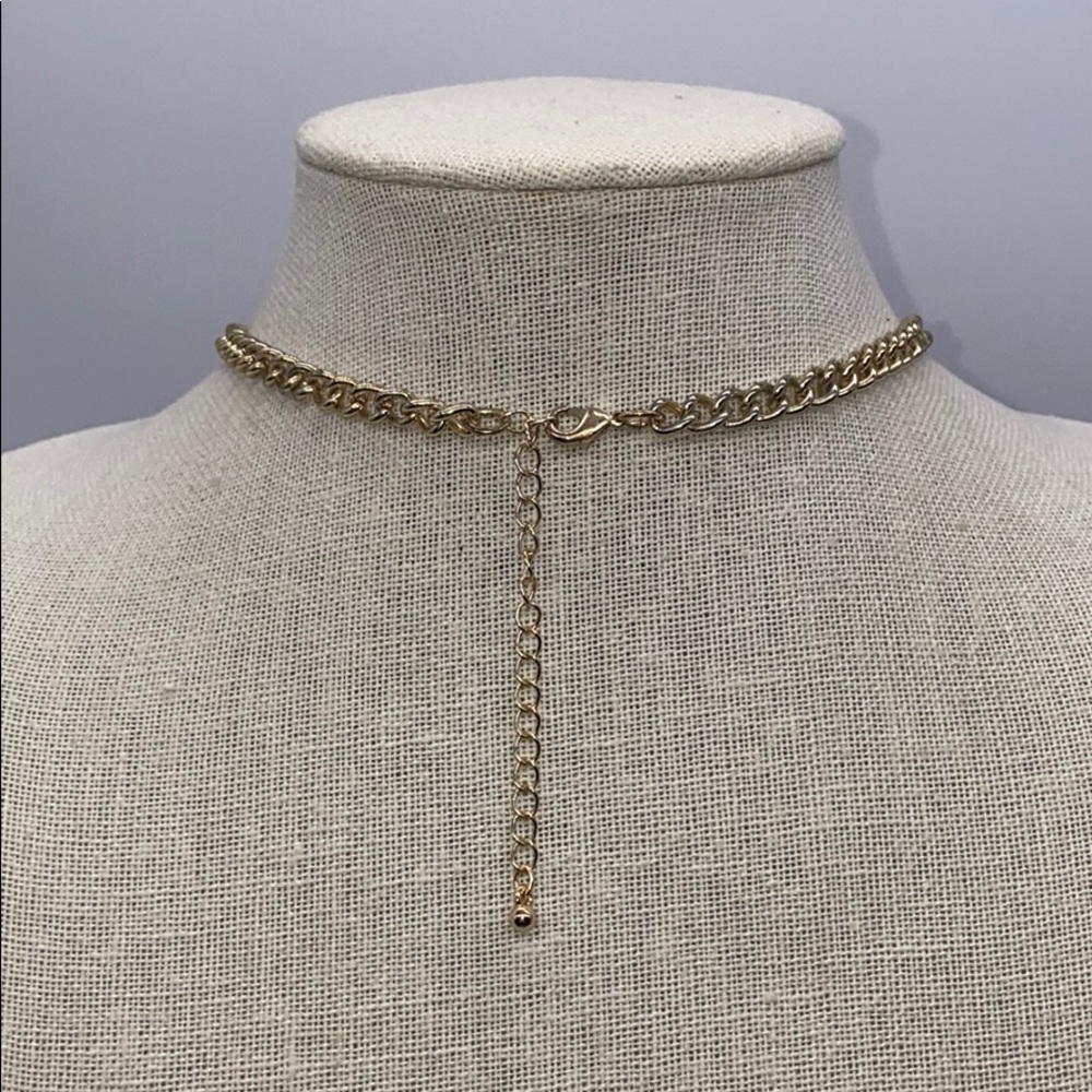 Charming Charlies Floral Bling Statement Necklace - Picture 2 of 2